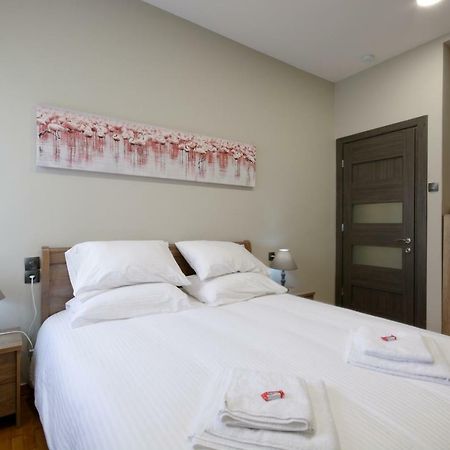 “Zeus”, Stylish Luxury Business Suite In The Heart Of Athens. Buitenkant foto